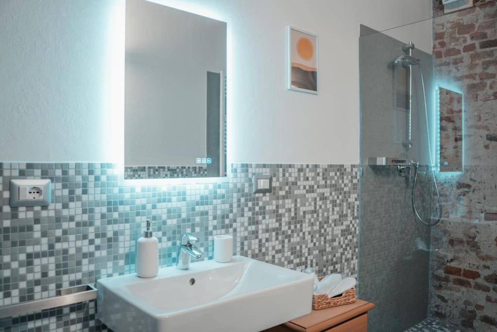 Apartament Centro Storico Recinto Dei Nobili 3-Private Parking Asti Zewnętrze zdjęcie